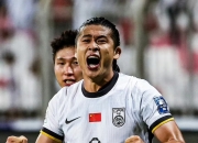 英雄联盟总决赛2025-热门球队在国际赛事中遭遇困境，面临挑战的简单介绍