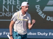 英雄联盟总决赛-戴维斯杯险胜拉沃尔杯，梅德韦杰夫统治全场