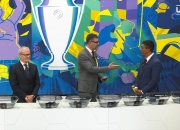 英雄联盟总决赛门票-热刺客场轻取博尔顿重夺欧冠名额