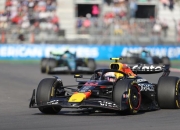 LOL赛事-梅赛德斯轻取索伯车队，塞恩斯点燃赛场