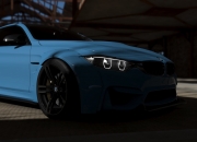 英雄联盟总决赛-F1新赛季揭幕战之夜，当引擎轰鸣遇见完美弧线