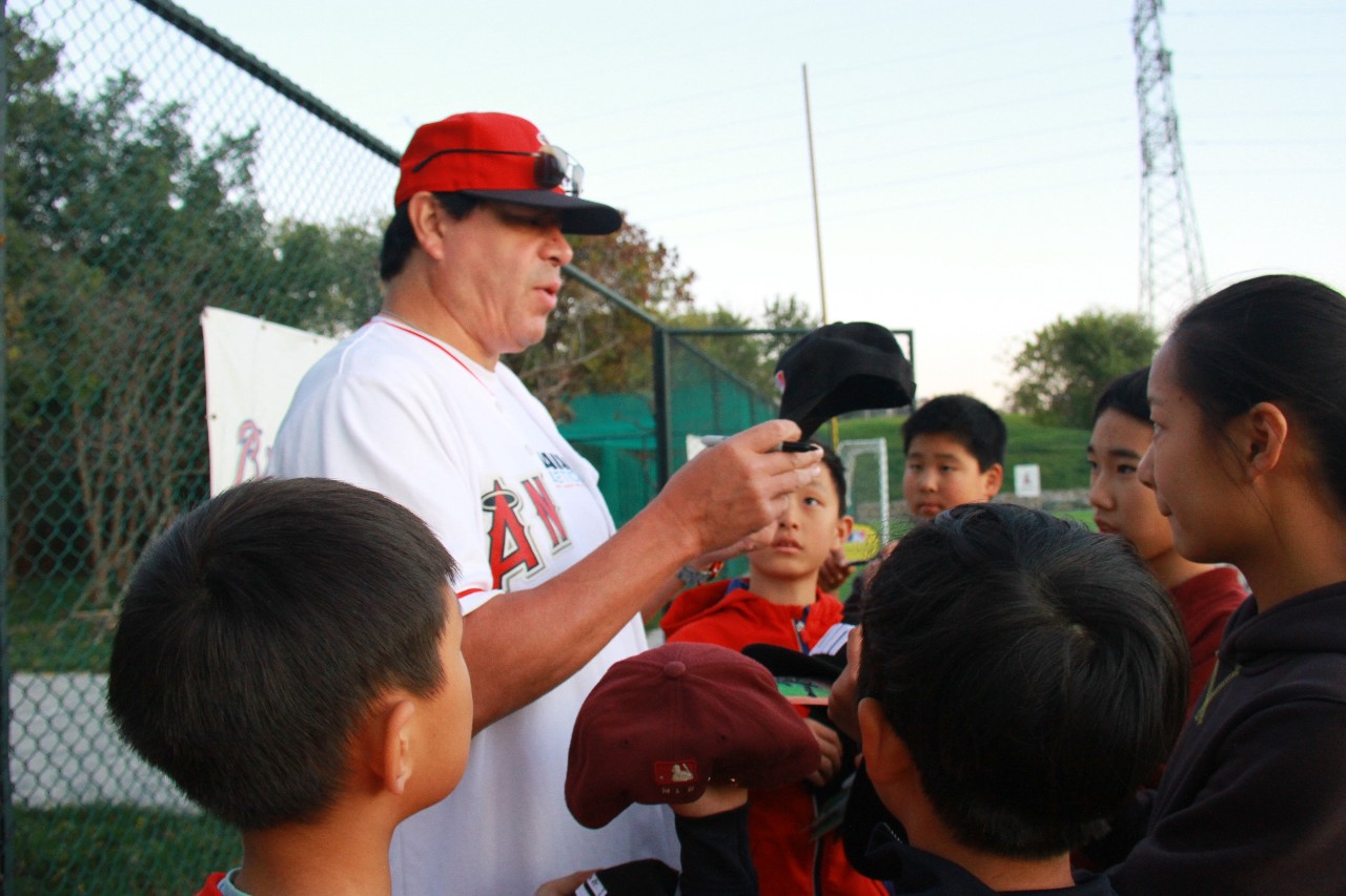 棒球明星选手受伤退赛,引发热议 棒球明星选手受伤退赛,引发热议