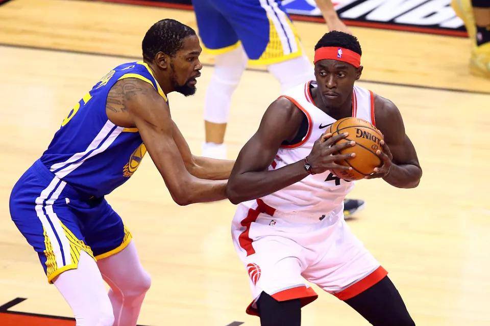 山西队完胜天津队,西亚卡姆带队取胜 山西队完胜天津队,西亚卡姆带队取胜