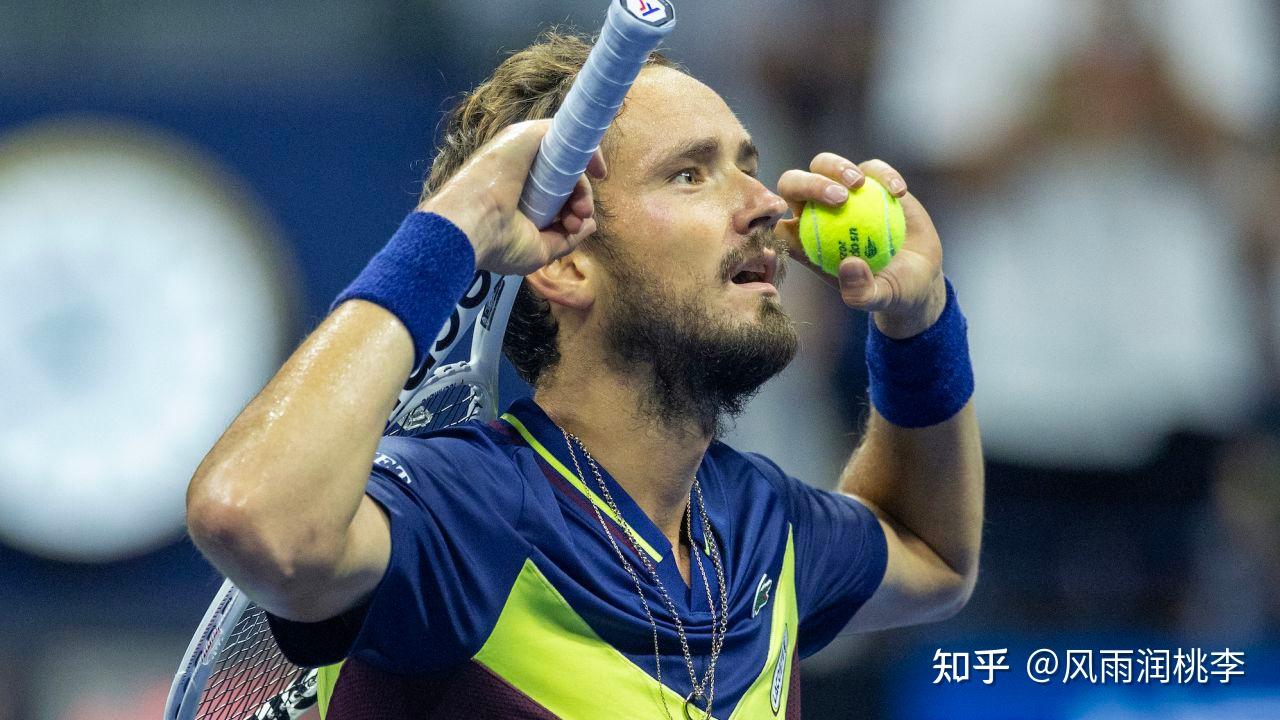 拉沃尔杯力克年终总决赛,梅德韦杰夫状态火热 拉沃尔杯力克年终总决赛,梅德韦杰夫状态火热