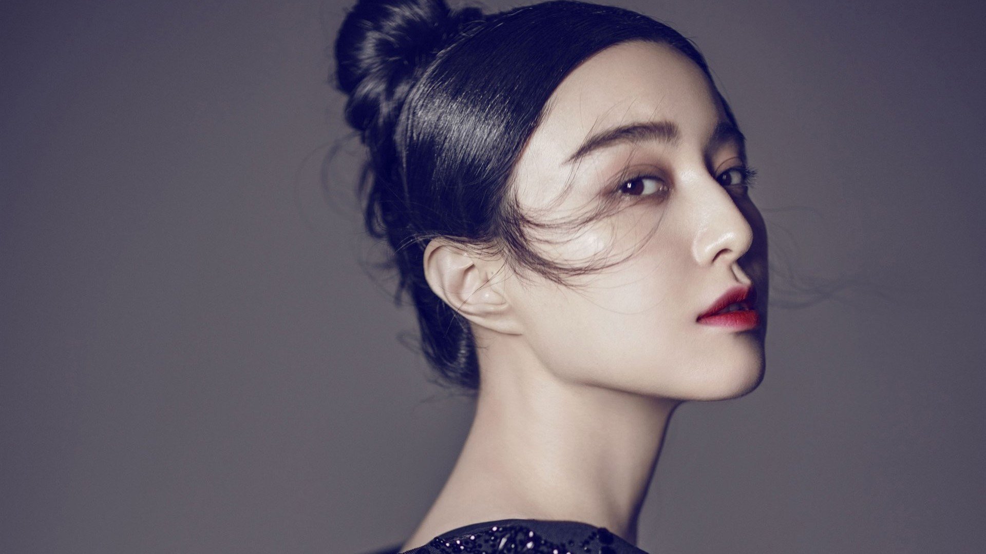 NBA季后赛之夜，当篮球变成格列兹曼的棋盘