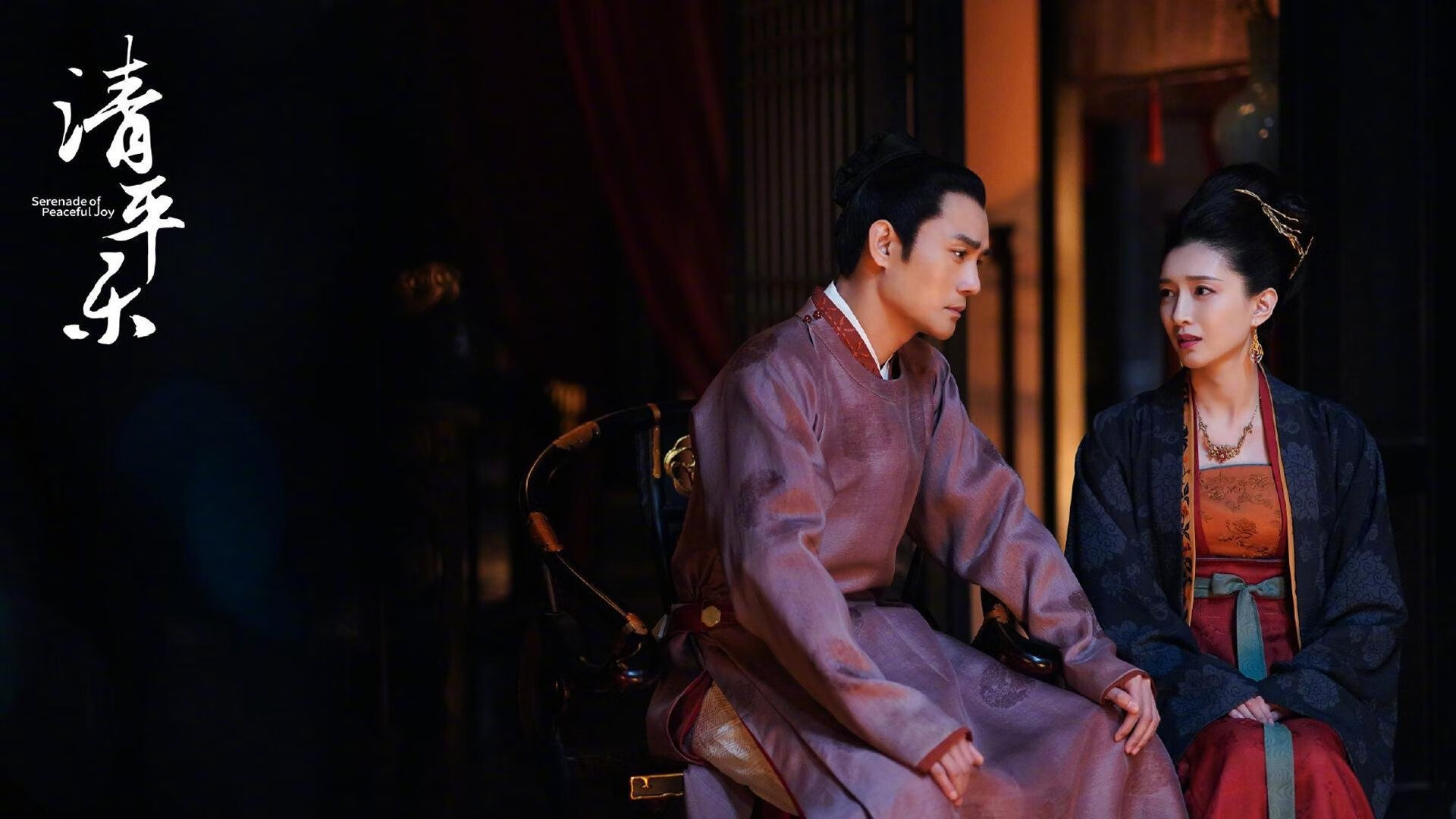 双焦点之夜,西甲国家德比的魔法与鹈鹕血拼的硬木回声