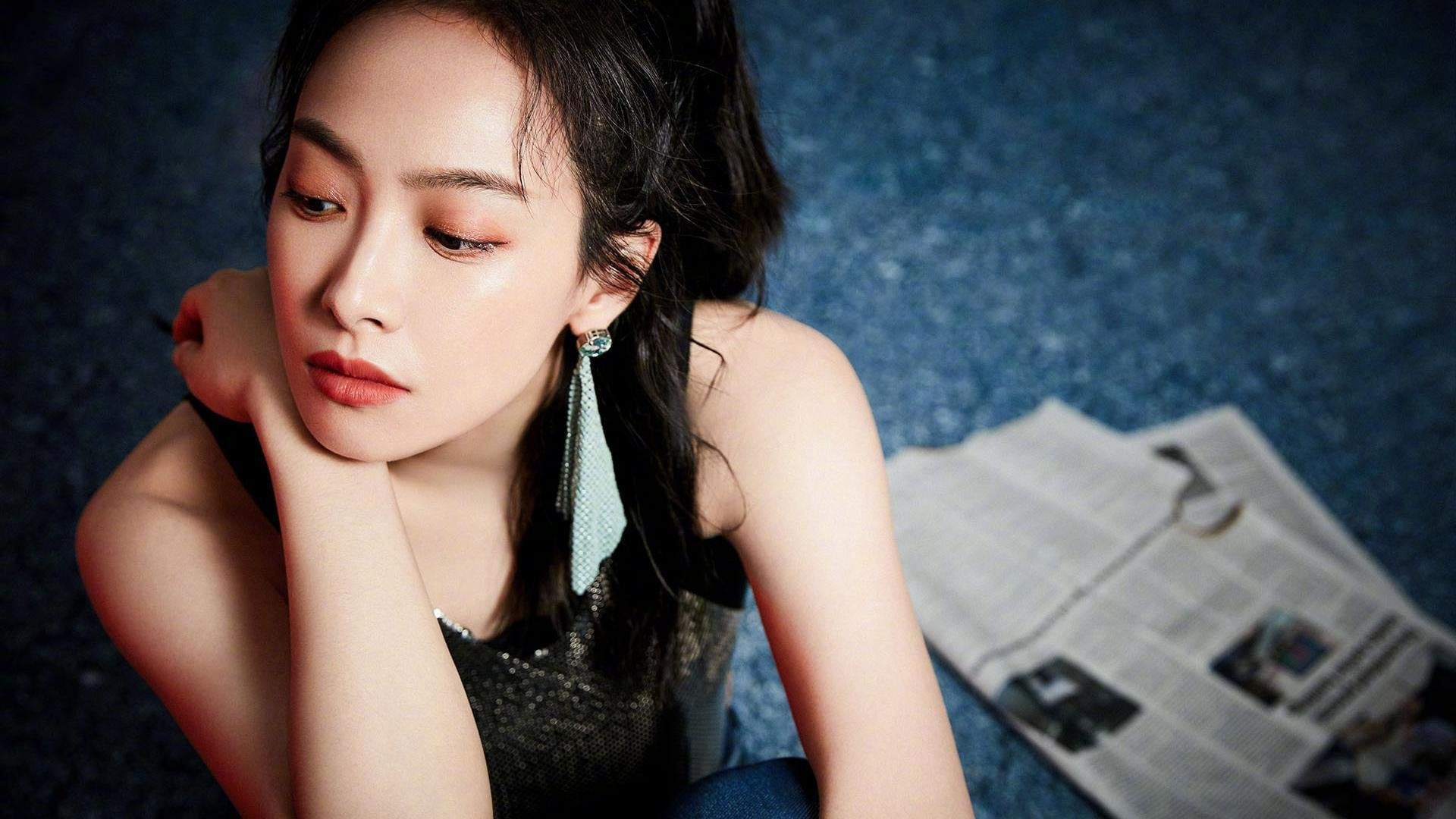 黑色与白色的统治艺术，当古典主义篮球与现代洪流同时闪耀